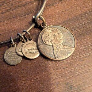 Star Wars Disney Alex and Ani Princess Leia Bracelet Gold